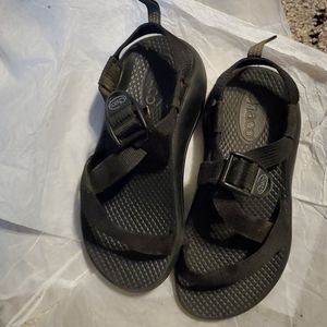 Kids size 1 black Chaco